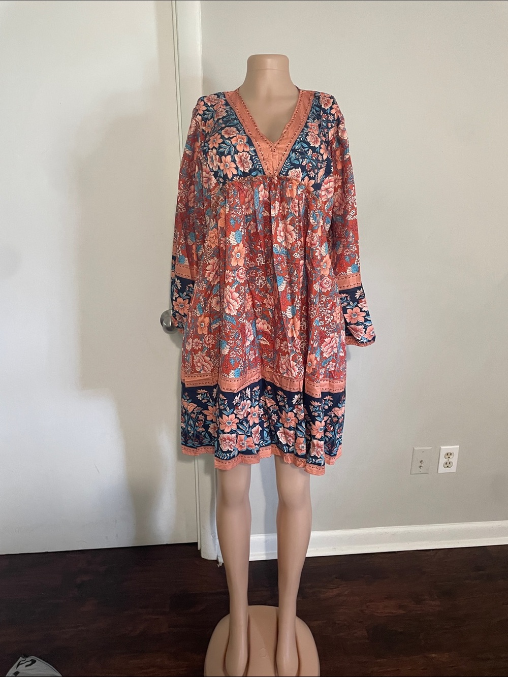 Floral V-Neck Long Sleeve Tunic Dress in Coral and Navy